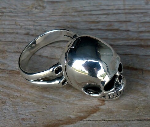 biker ring