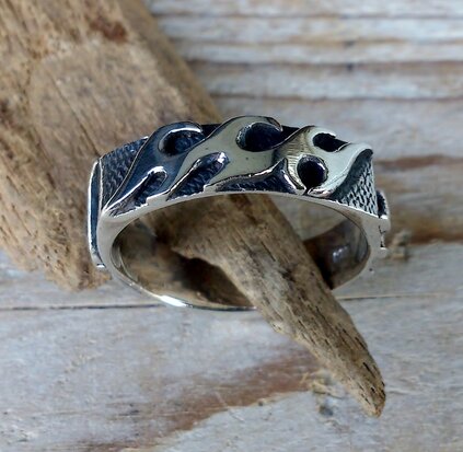 ring met tribal