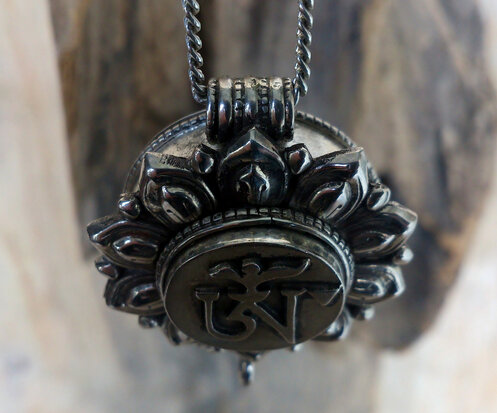 lotus bloem hanger