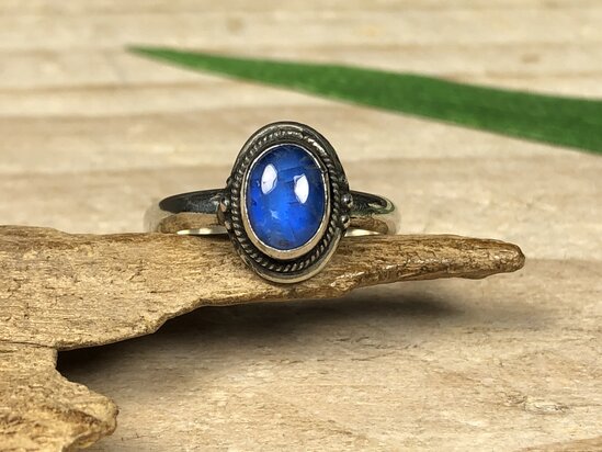 pinkring labradoriet zilver (maat 16)