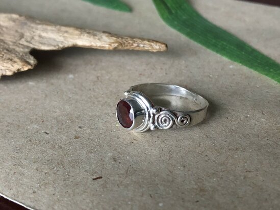 kleine maat echt zilveren ring