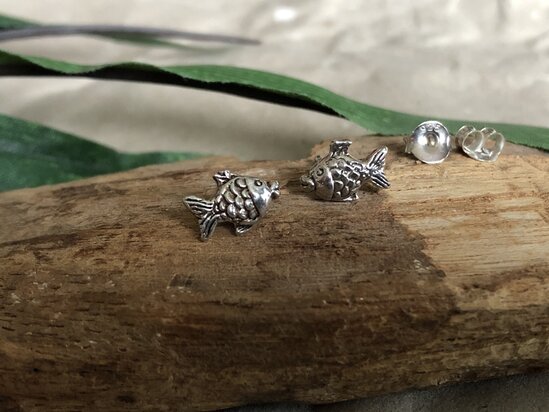 vis oorknopjes zilver