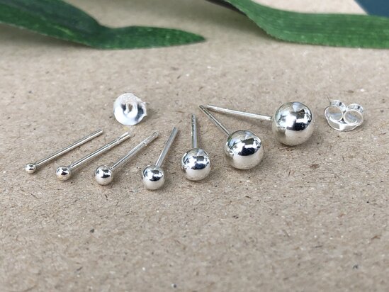 925 zilveren oorstkers bolletje