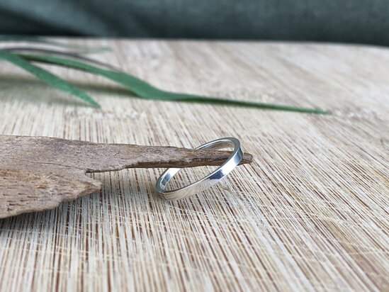 platte zilveren ring