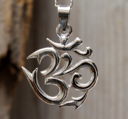 aum sieraden