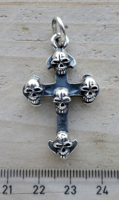 skull kruis hanger