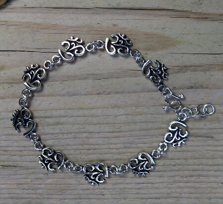 armband aum 