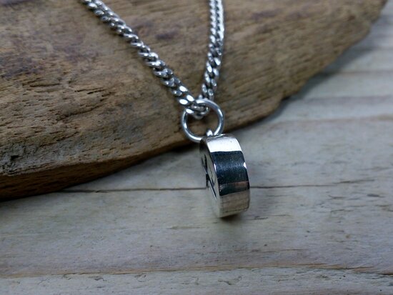 ketting hanger kruisje