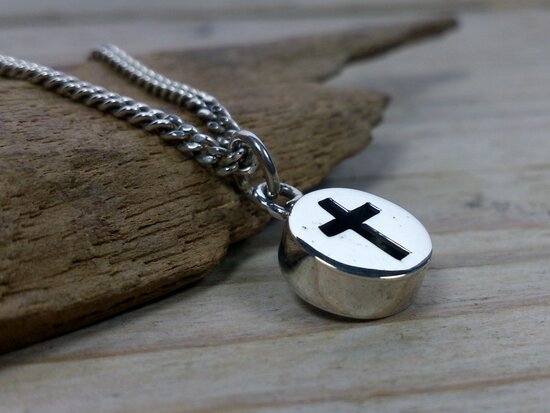 kruisje ketting hanger