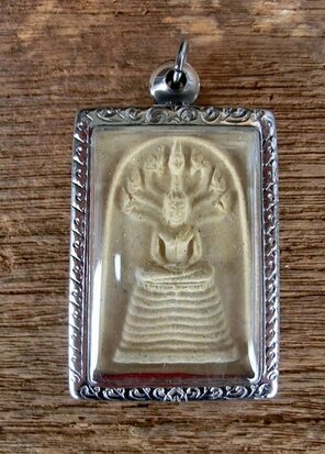 amulet budha