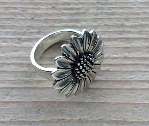 ring bloem zilver