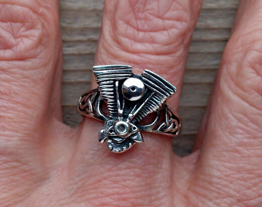 biker ring