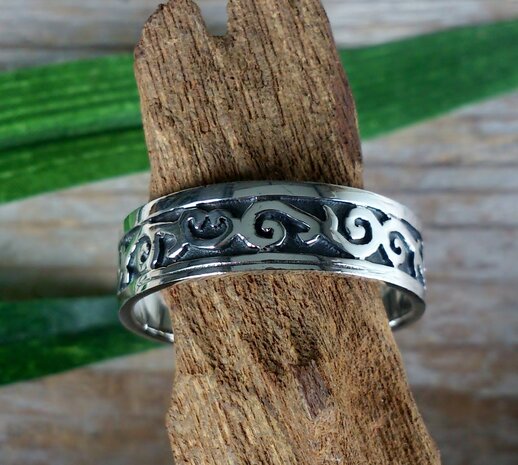 tribal ring