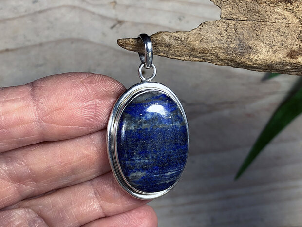 hanger lapis lazuli