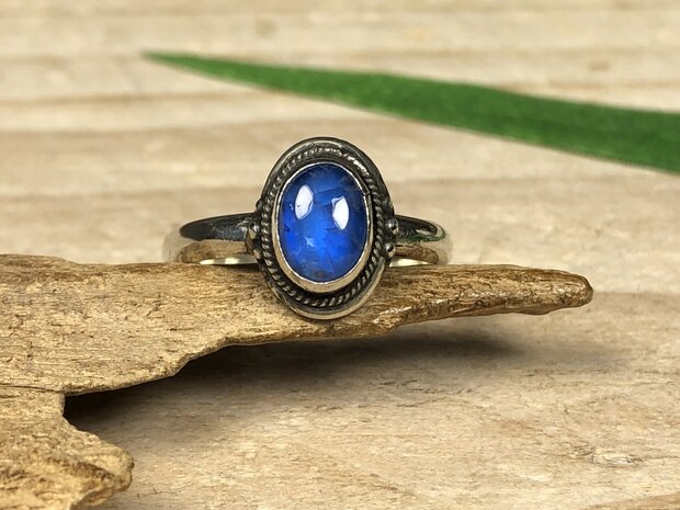 pinkring labradoriet zilver (maat 16)