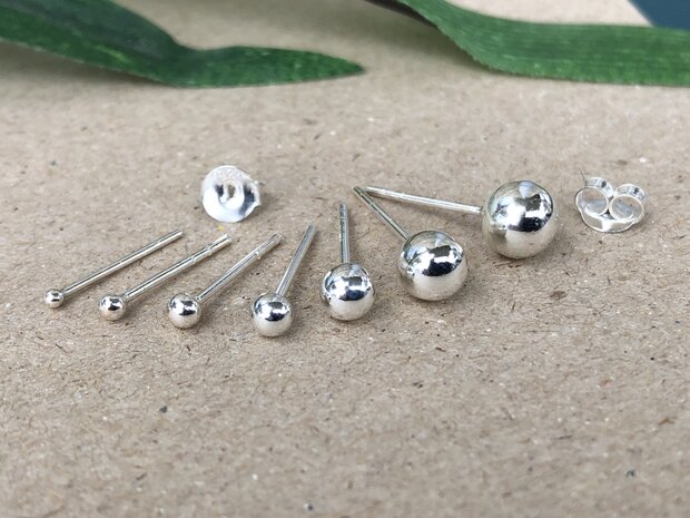 925 zilveren oorstkers bolletje