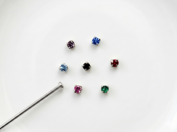 neuspiercing steentje