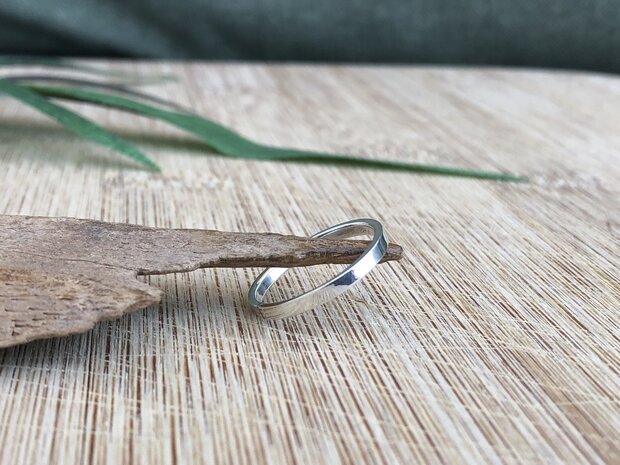 platte zilveren ring