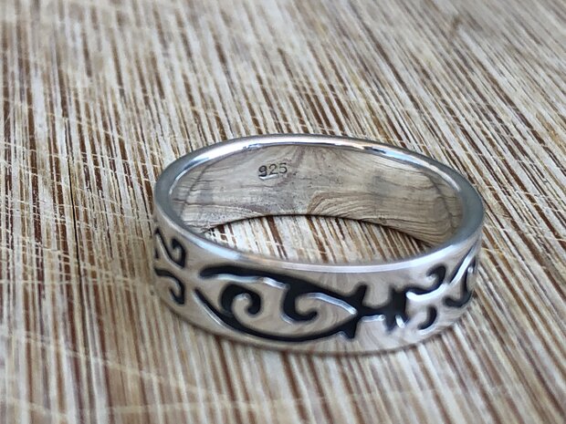 rechte zilveren ring