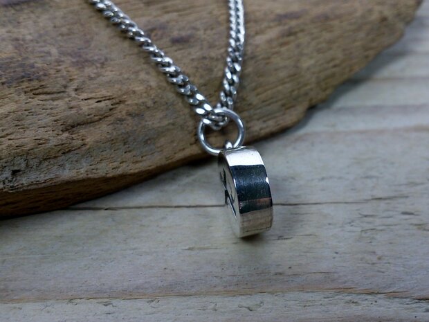 ketting hanger kruisje