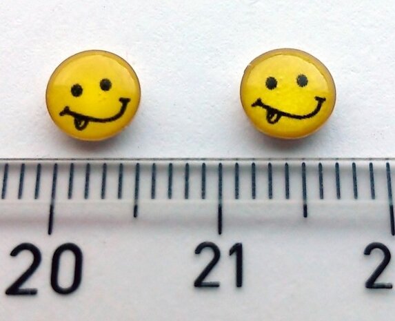 smiley oorstekers