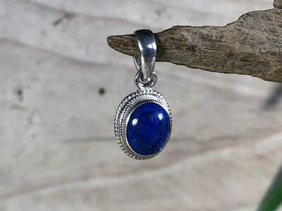 zilveren hanger blauwe steen