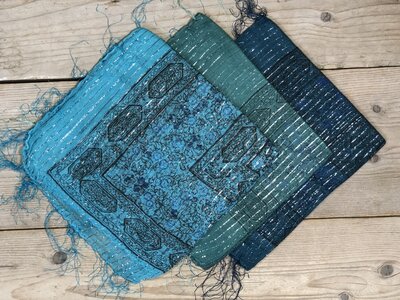 sjaal met print zilver blauw/turquoise