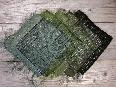 sjaal met print zilver groentinten