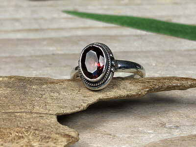 pinkring granaat zilver (maat 15)