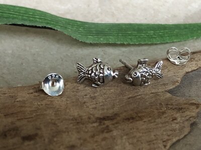 oorknopjes vissen zilver