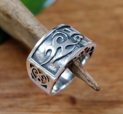 ring tribal zilver (maat 19½)