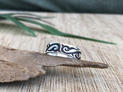ring zilver tribal (maat 16¾ - 17)