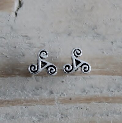 oorknopjes triskel zilver
