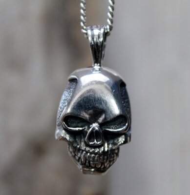 hanger skull zilver