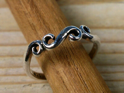 teenring zilver krullen (maat 14,5mm)