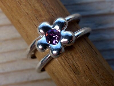 teenring zilver bloem paars (maat 15mm)