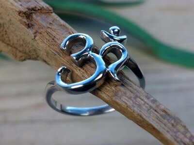 ring aum zilver (maat 17)
