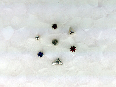 mix 7 stuks neusknopjes